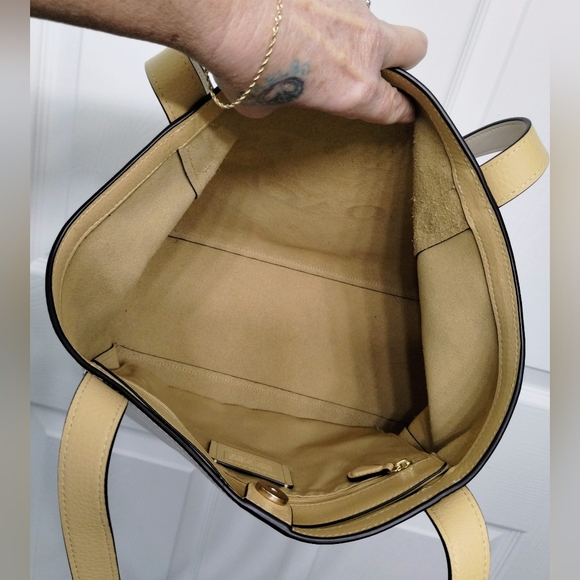 Coach Tote With Dustbag - Picture 12 of 15